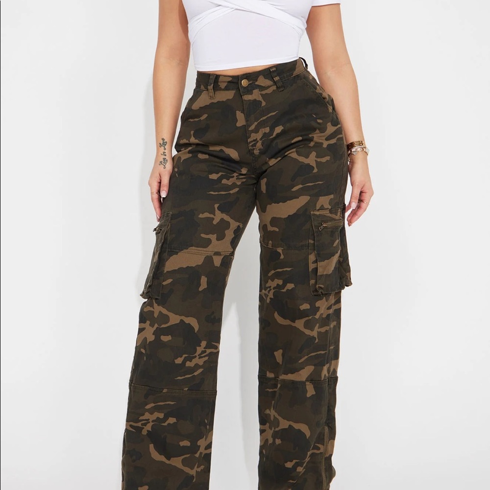 Camo Cargo Pants- Fashion Nova